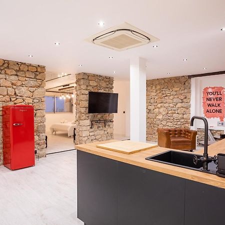 " Art Loft D'Exception " Au Coeur De Cannes - 90M De Design Et De Confort Luaran gambar