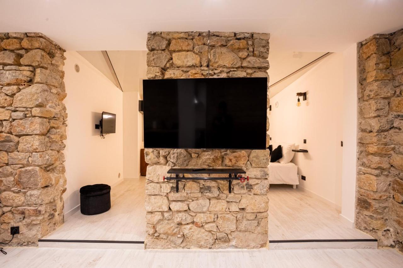" Art Loft D'Exception " Au Coeur De Cannes - 90M De Design Et De Confort Luaran gambar