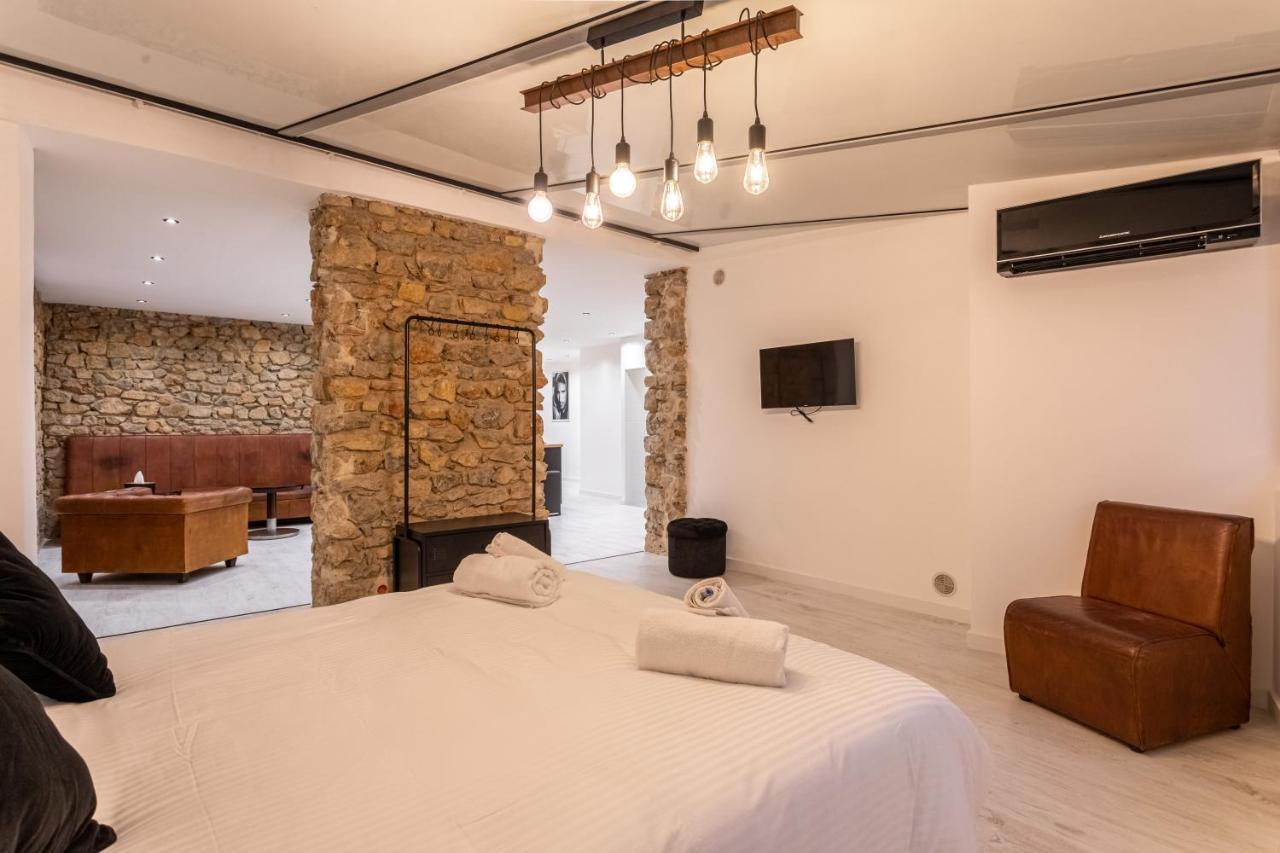 " Art Loft D'Exception " Au Coeur De Cannes - 90M De Design Et De Confort Luaran gambar